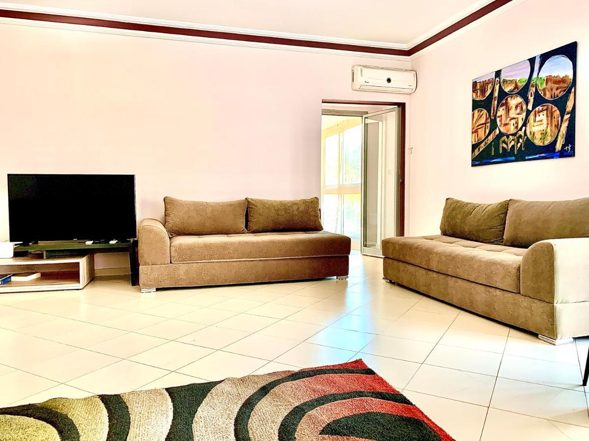 Anfa 28 - 2 Bedrooms - Well Located Apartment - Large And Pleasant Casablanca Eksteriør bilde