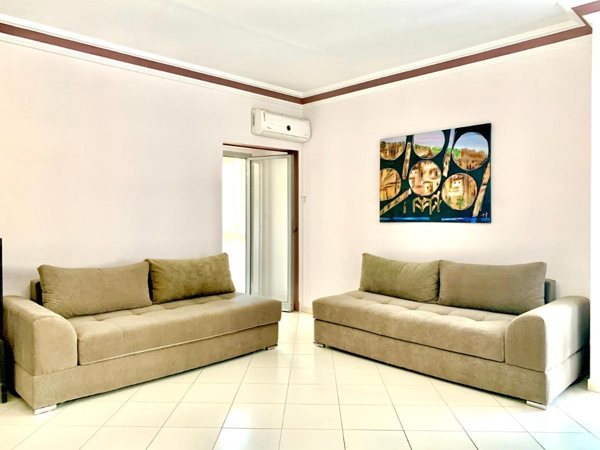 Anfa 28 - 2 Bedrooms - Well Located Apartment - Large And Pleasant Casablanca Eksteriør bilde